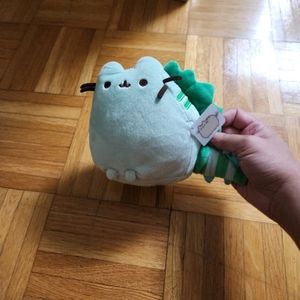 Mini Dino pusheen